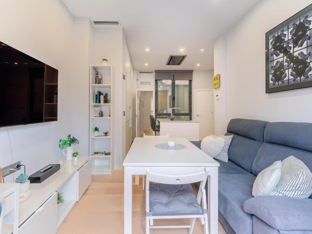 Holi-Rent Padre Manjon Apartment Sevilla Bagian luar foto